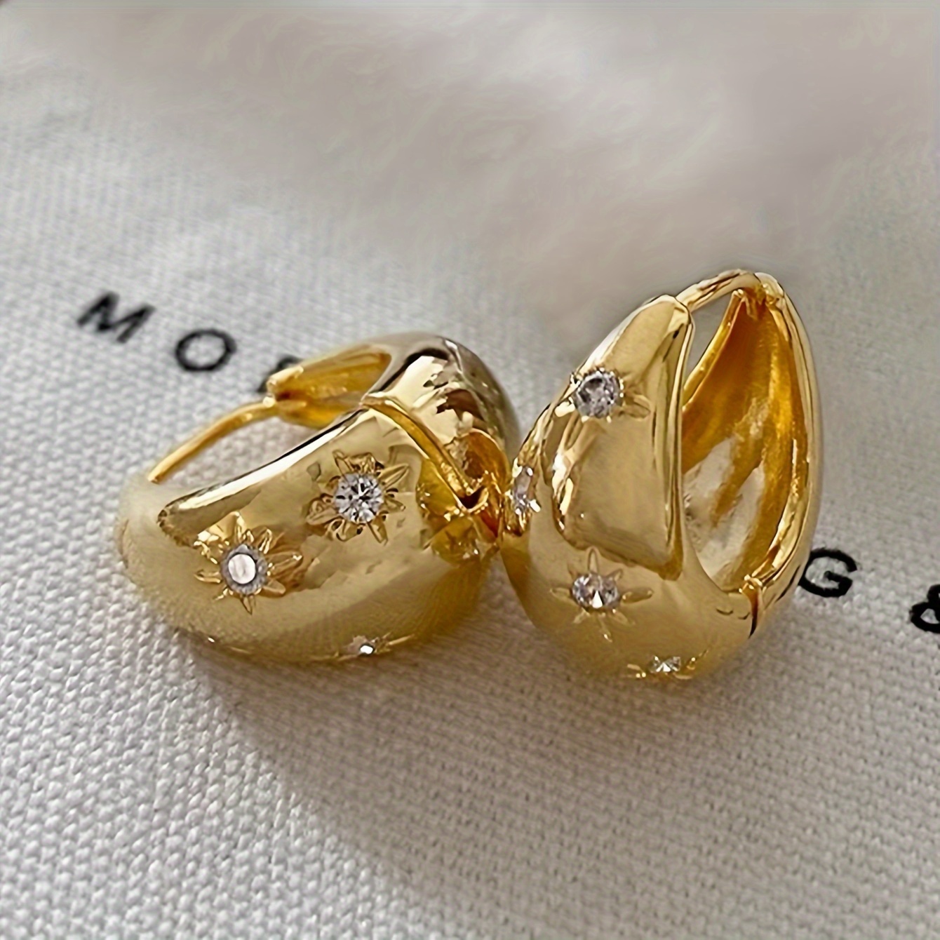 French Geometric Copper Stud Earrings with Zirconia Stones - Vintage Design