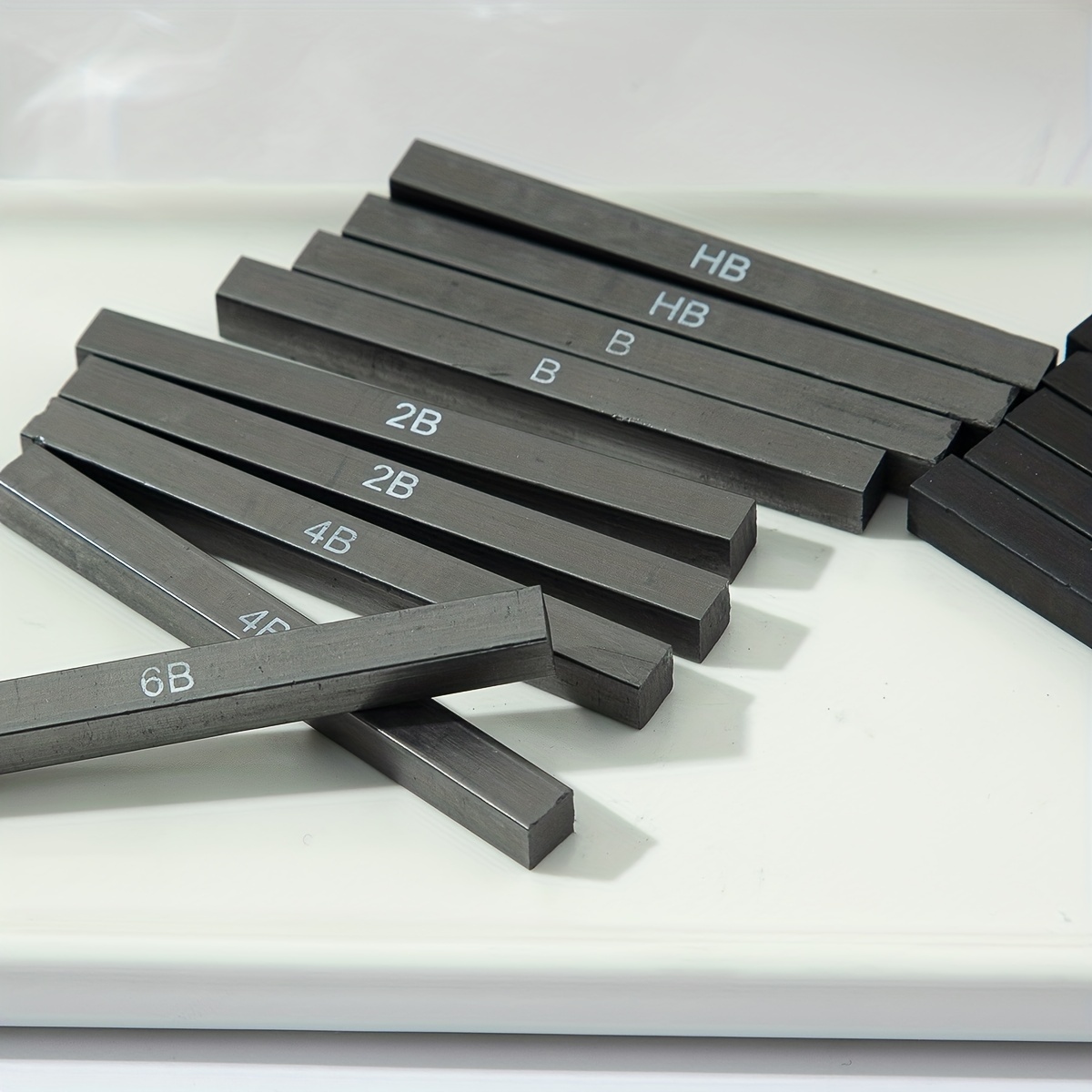 

18pcs Artist Compressed Charcoal Sticks 8b/6b/4b/2b/b/hb Soft/medium/hard Graphite Charcoal Stick Set