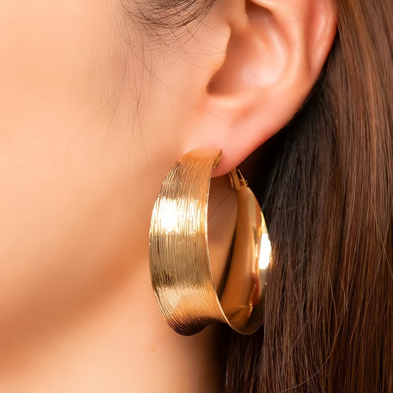 Exaggerated Big Circle Earrings for Women's Temperament