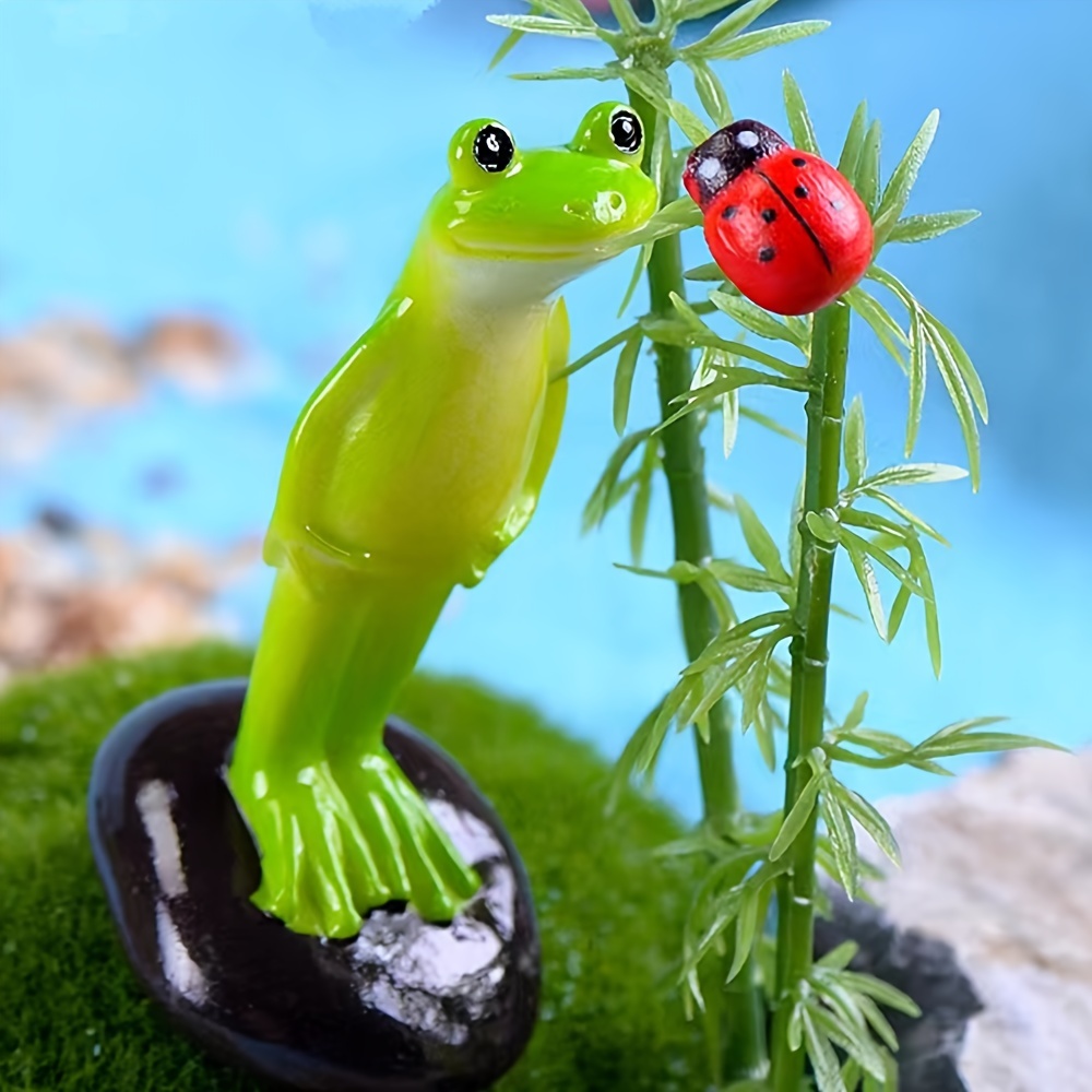 2 Pcs Miniature Garden Frog Figurines Resin Mini Frogs Cute Frog Fairy  Garden Miniature Moss Landscape DIY Terrarium Crafts Ornament Accessories  for Home Décor