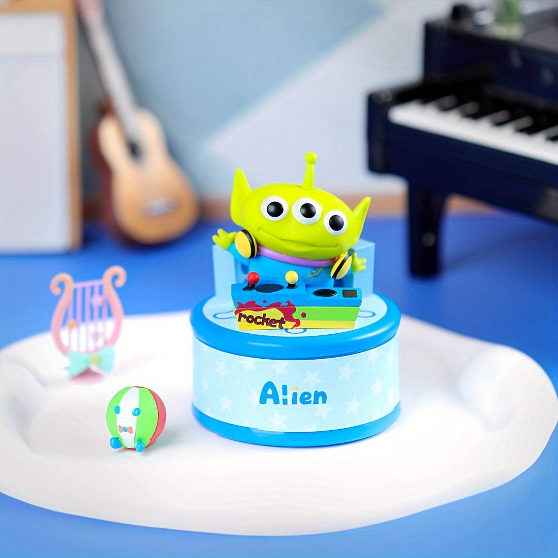 Toy story best sale alien music box