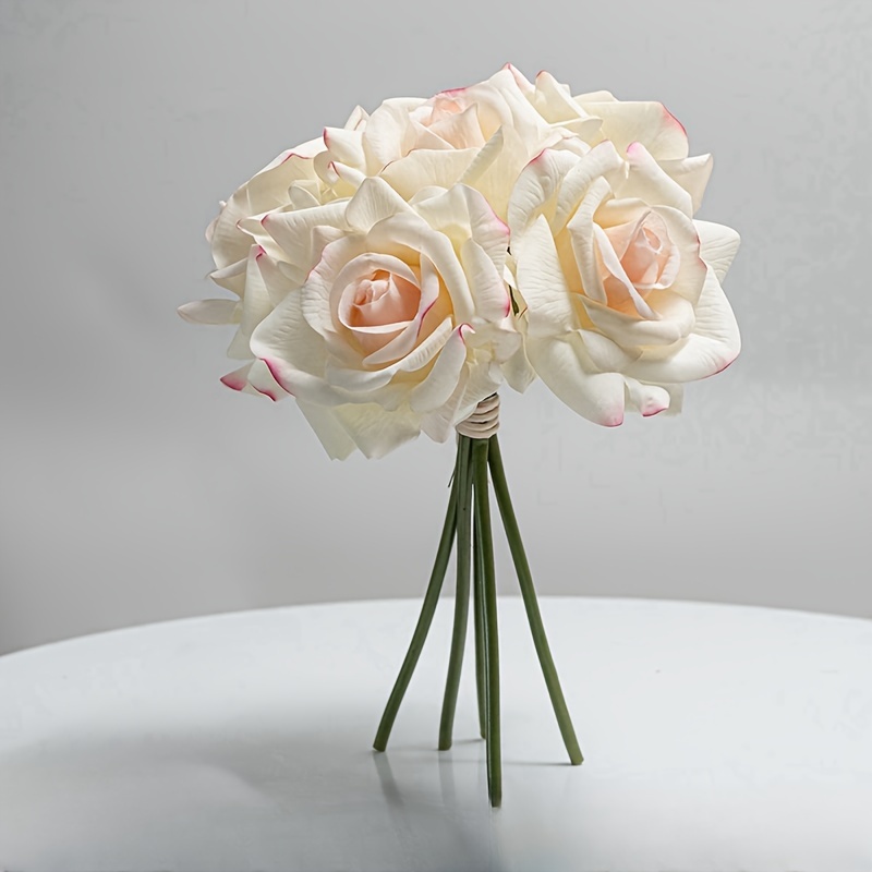 TEMU Feuchtigkeitsspendender Hand-Simulation 5-köpfiger gegossener gekräuselter Rosenstrauß Hochzeitsstrauß künstlicher Strauß