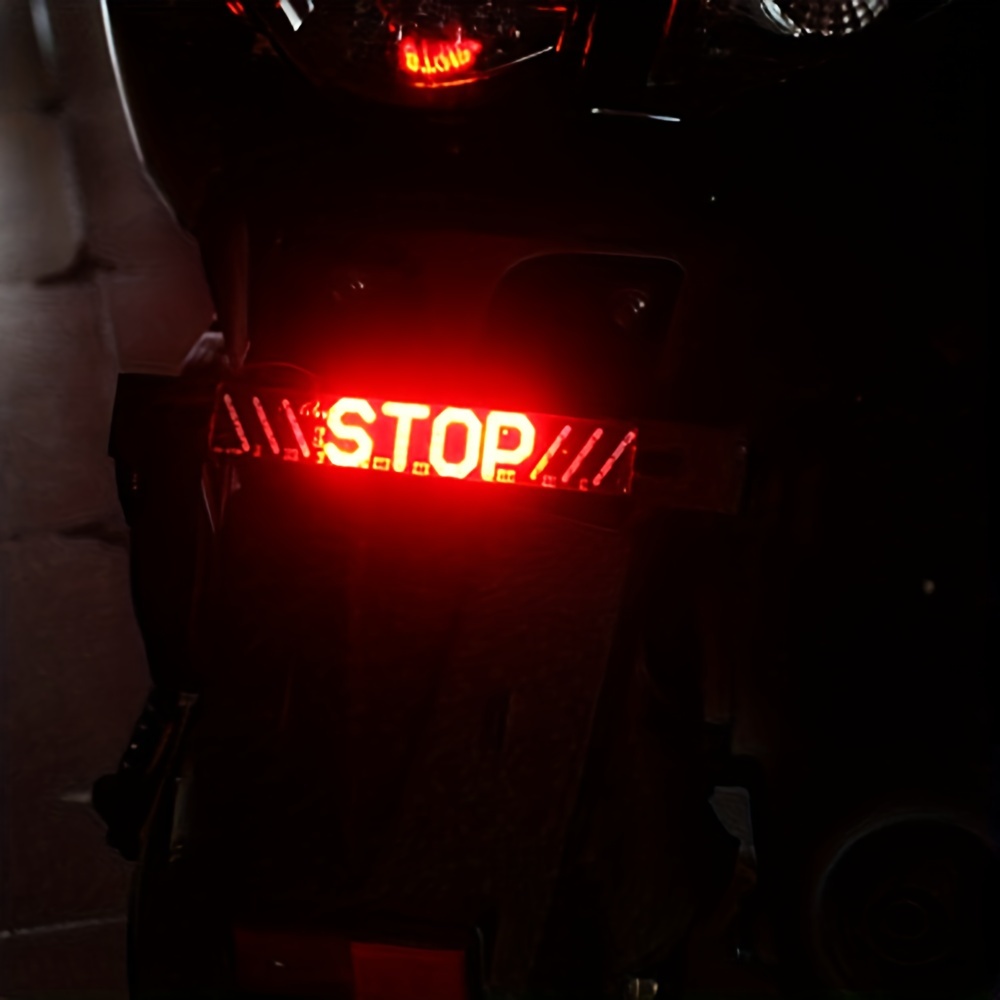 2PCS Moto LED Réflecteur Carré Rouge,Universal 24V Feu de Stationnement  Feux Stop Feux de Freinage Queue de Frein D'arrêt Moto Feu Arrière  Clignotant