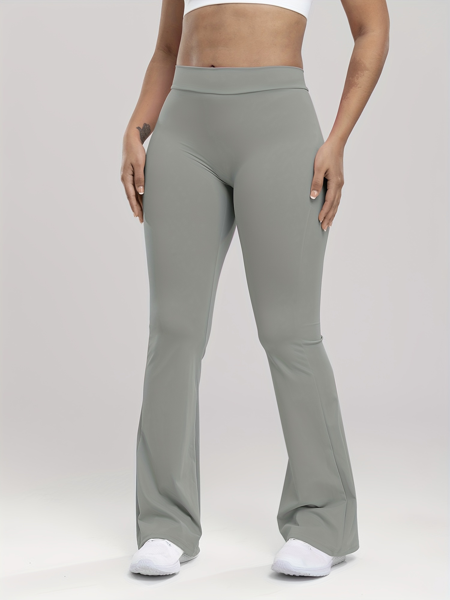Athleta Women’s Gray Gusset Coolmax Yoga Pants Flared Leggings Size Medium  10/12 