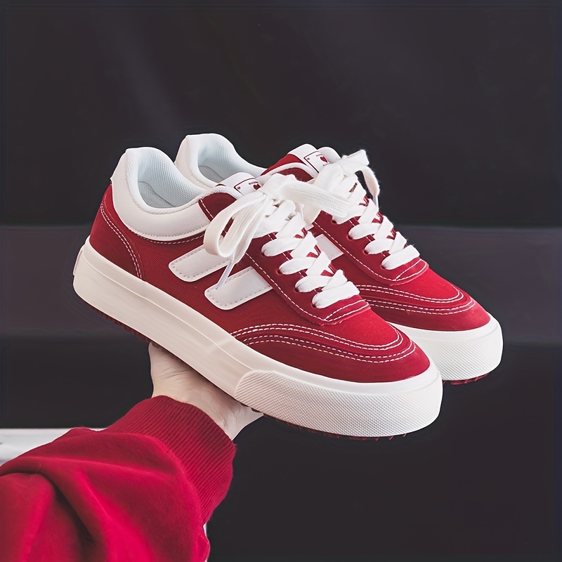 Preços baixos em Tênis VANS Vermelho Listrado para mulheres