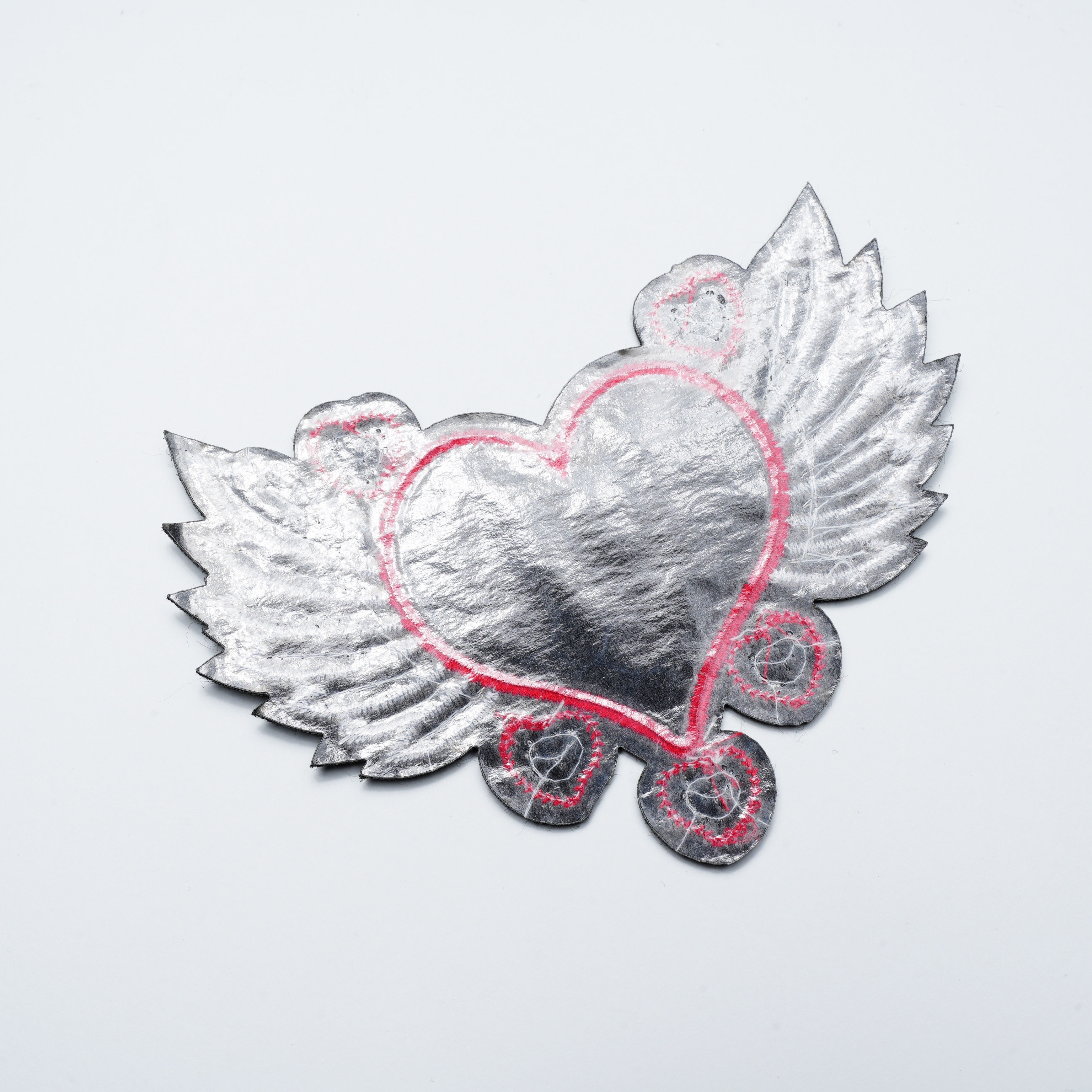 1pc, Adorable Y2K Cartoon Embroidery Heat Transfer Film, Red Love Heart &  White Wings Pattern With Sequins Iron On Patch, Vintage Stamp Label Badge Lo