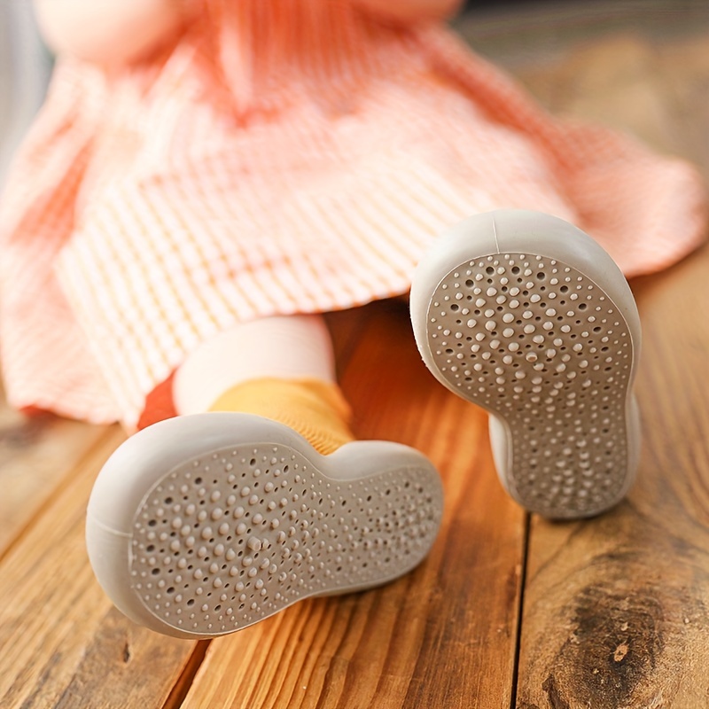 Baby Sock Shoes Breathable Non-Slip Comfortable Slip-On Walking Sneakers for Boys & Girls, All-Season Indoor/Outdoor Use, Knit Fabric with Rubber Sole Cartoon Design, Kids Toddler Shoes