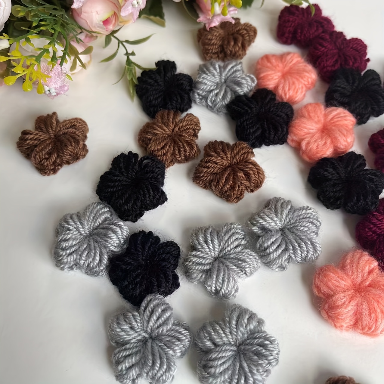 10 個のカラフルな手作りかぎ針編み立体桜刺繍パッチ DIY 衣類、帽子、靴、靴下、アクセサリー用