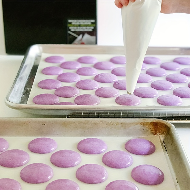 Silicon mat for macarons made of siliconized glass fibre fabric