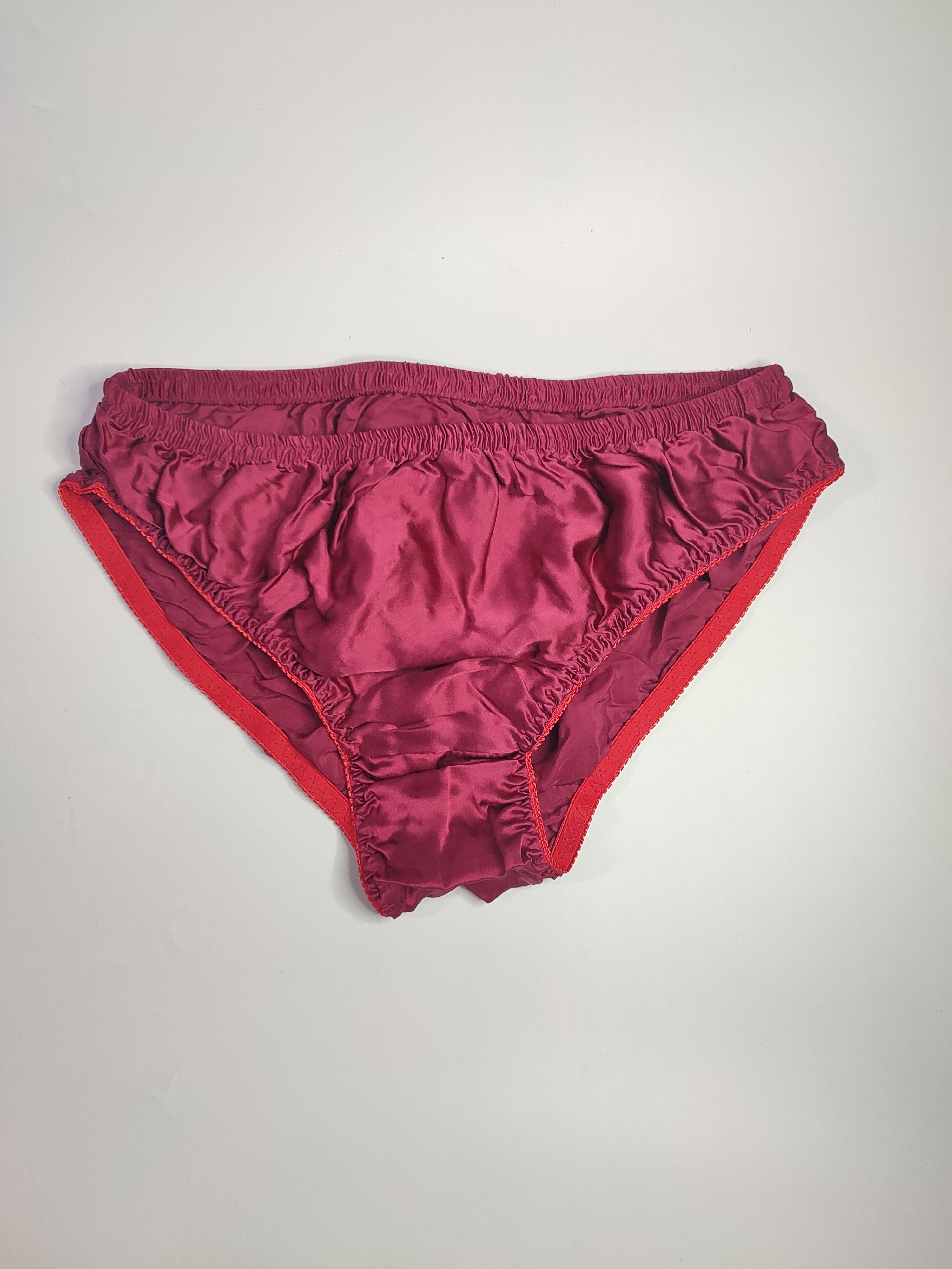 Farlenoyar Mens Pure Mulberry Silk Panties Stretch Waist Basic Briefs Soft  Large Underwear Pants : : Clothing, Shoes & Accessories