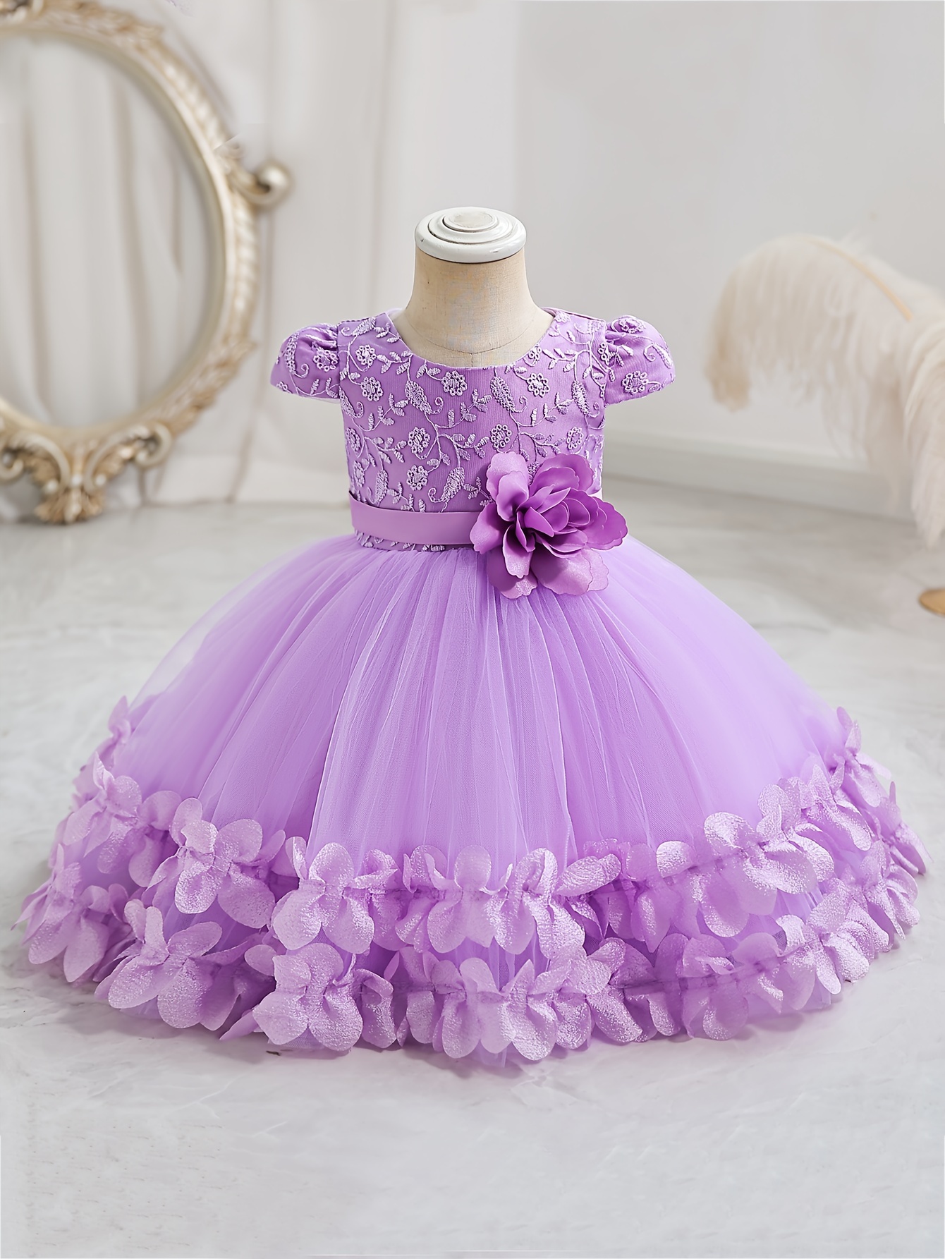 Lavender Lady - Charming Maternity Dress with lace