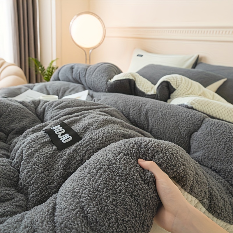 Double sided Fleece Warm Comforter (pillowcase Included) - Temu