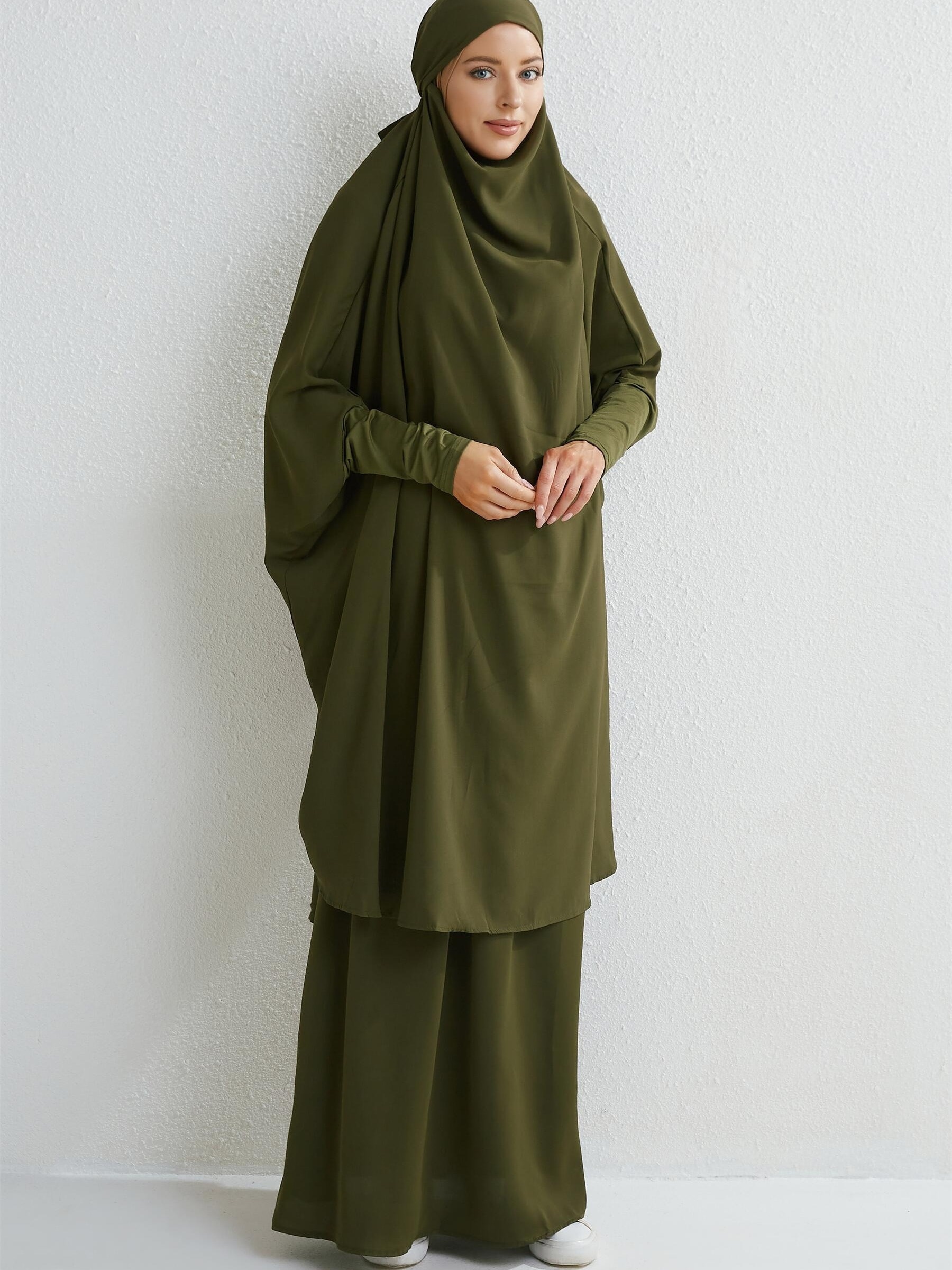 Modesto muçulmano Fechar Abaya cor sólida e elegante de moda vestidos  longos abundantemente as mulheres roupas vestir roupas casuais Muslimah  caros - China Vestido de muçulmanos e vestuário islâmico preço