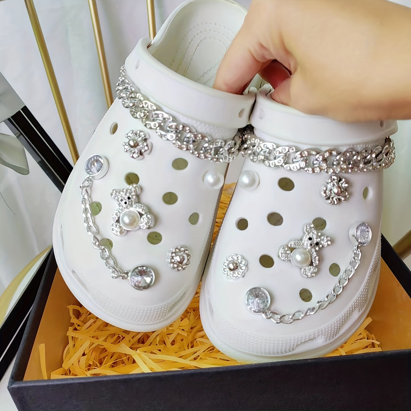 Women's Hole Shoes Accessories Silver Bear Rhinestone Chain And Cute Trinkets, Can Be Used As Gifts, Party Decorations, Hole Slippers Sandals Decoration Accessories -
