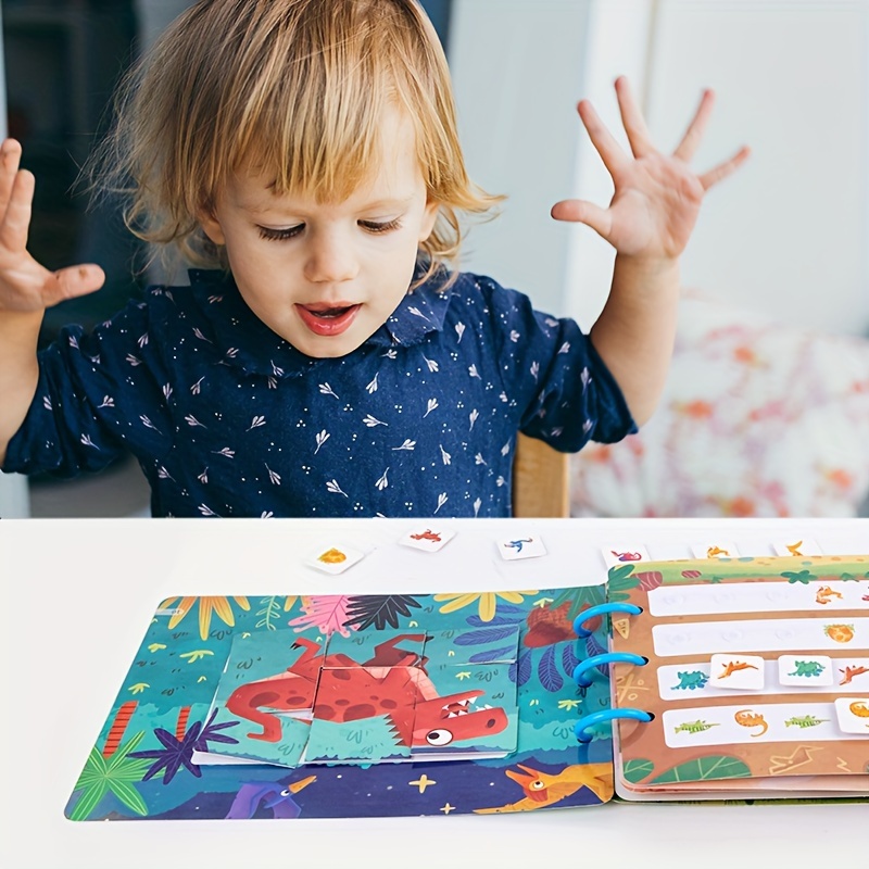Imagen De Niños Leyendo Libros. Montessori Toddler Materials