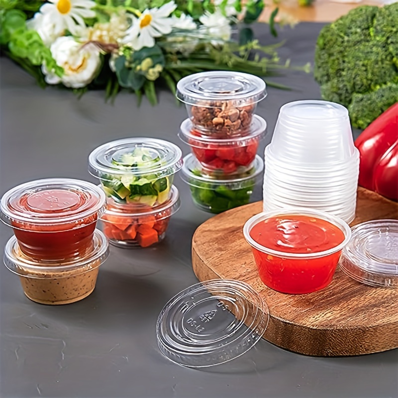 Paquete de 125 vasos de plástico de 1 onza con tapas, pequeñas tazas de  plástico transparente para condimentos/tazas de salsa, tazas desechables  para