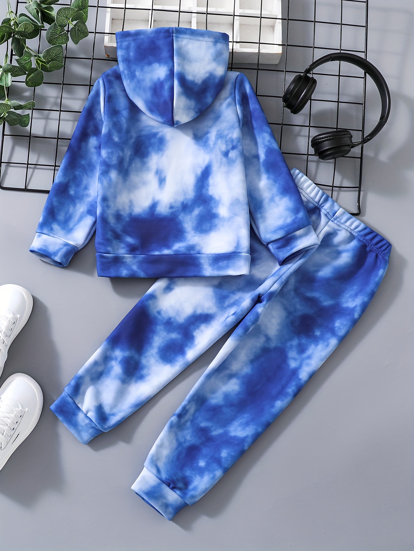 Blue tie dye best sale hoodie and sweatpants set