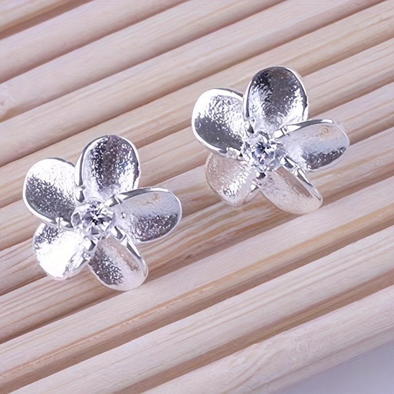 2pcs Silver Flower Stud Earrings Unisex