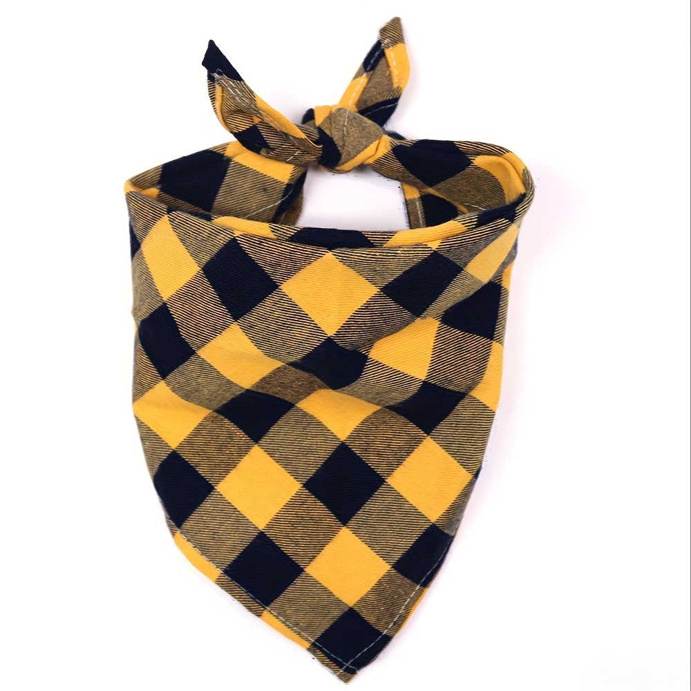 1pc Classic Triangle Dog Bandana, A Stylish Pet Scarf That Serves As A Saliva Towel, Perfect For Small To Medium-sized Dogs And Cats