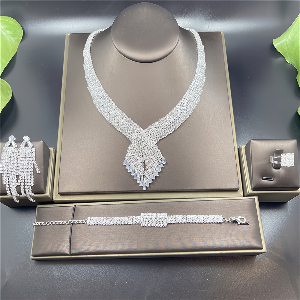 

Sparkling Jewelry Set Artificial Crystal Rhinestone Decor Full Rhinestone Necklace Bracelet Ring And Earrings Set Party Banquet Bridal Wedding Jewelry Set