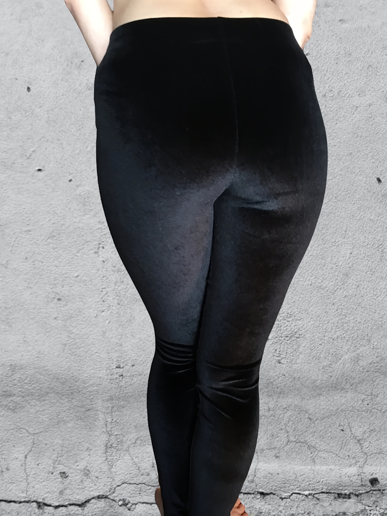 Plus Size High Waisted Velvet Leggings - Black