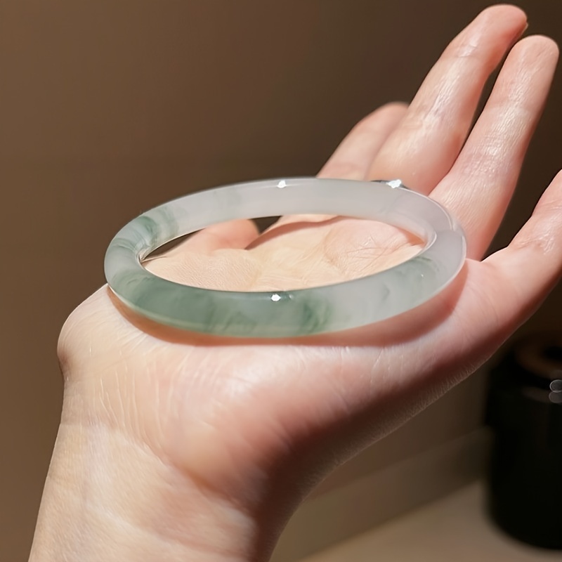 

1pc Floating Round Bar Stone Bracelet