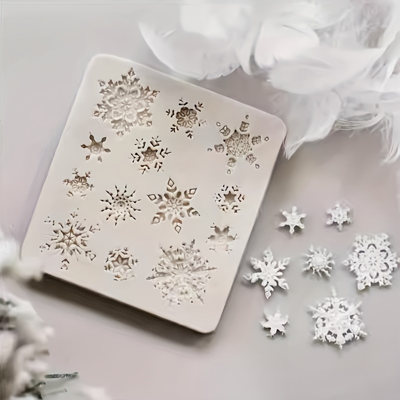 Eease 2pcs Christmas Silicone Mold Snowflake Mold Resin Snowflake Mold DIY Crafts Making Material, Size: 11x11cm, White