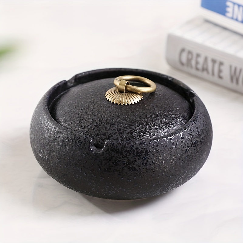Ceramic Ashtray With Lid For Home Office Decorative Tabletop Ashtray