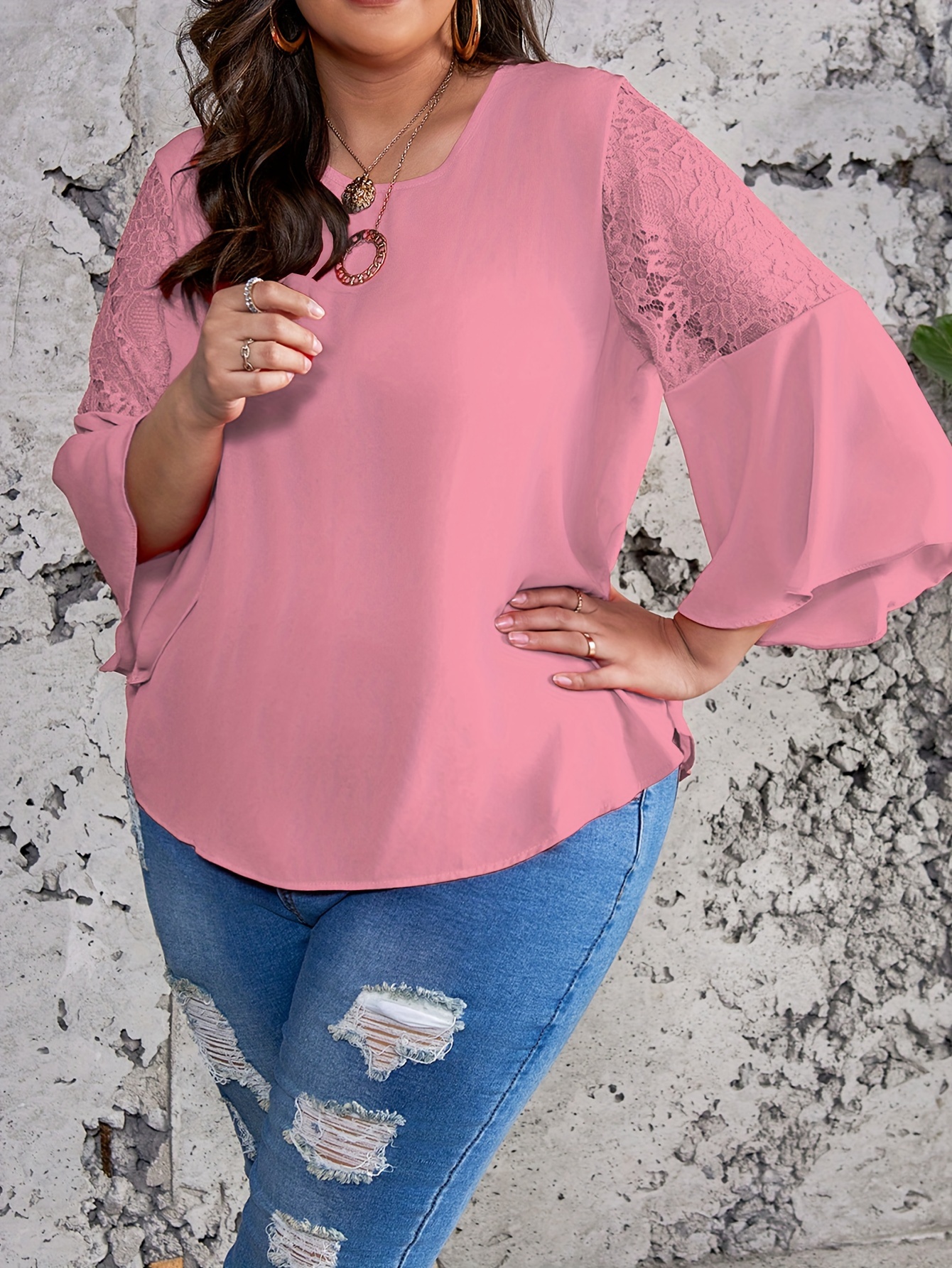 BNWT Torrid Plus Size 2 (18/20) Super Soft Pink Lace Bell Sleeve V-Neck Top