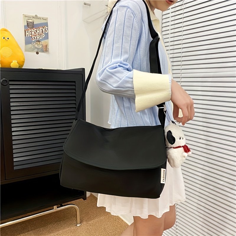 Black Fashionable Minimalist Flap Over Shoulder Bag
