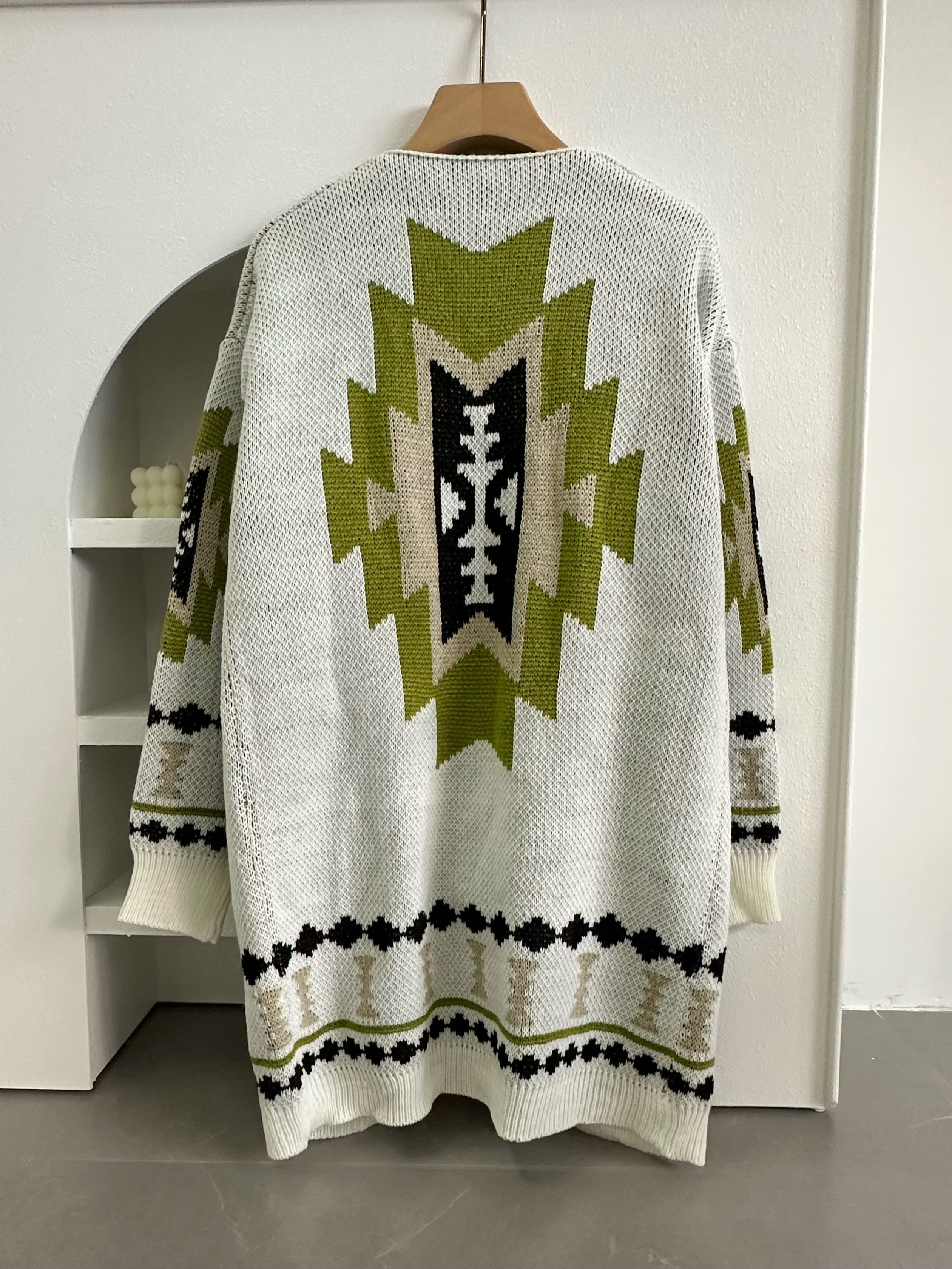 AZTEC PATTERN FRINGED OPENING CARDIGAN FINA SALE