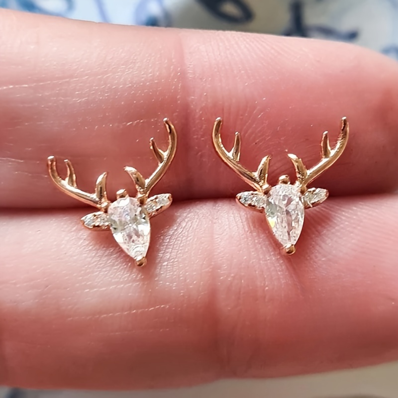 

Fashionable And Cute Deer Antler Christmas Earrings For Ladies, Suitable For Parties, Gifting, Daily Wear, And Elegant Casual Wear