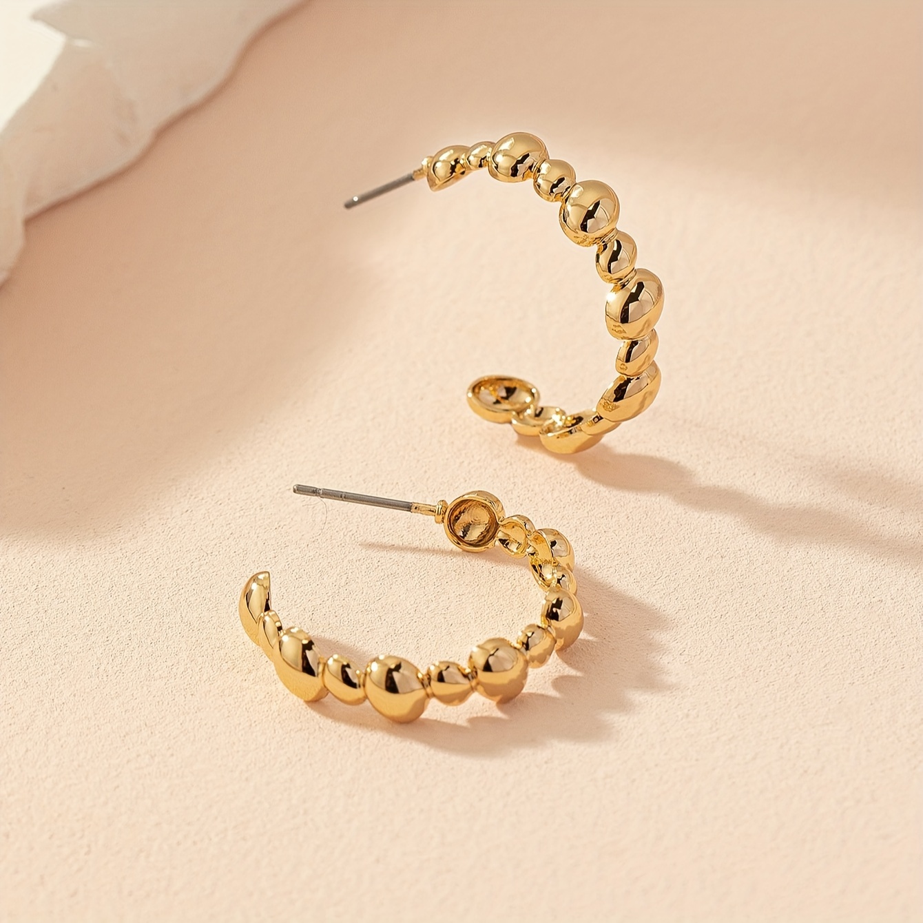 Orecchini A Cerchio Grandi A Forma Di C Colore Oro - Gioielli Fashion Punk E Chunky Per Donna