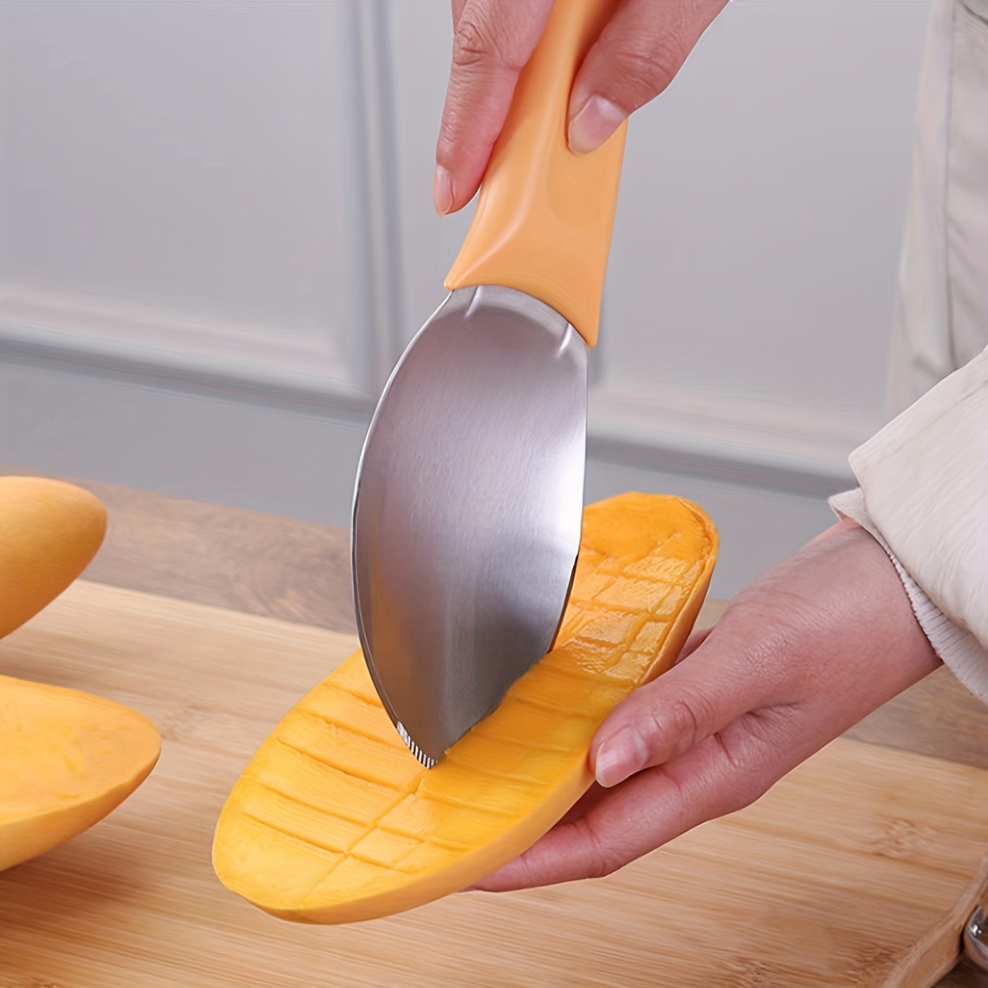 Grip Ez Mango Slicer Stainless Steel Peach Mango Splitter Slicer Fruit  Pitter Machine Fruit Cutter and Corer Mango Corer Tool Peeler Cut De-Corer  - China Mango Slicer and Mango Cutter price