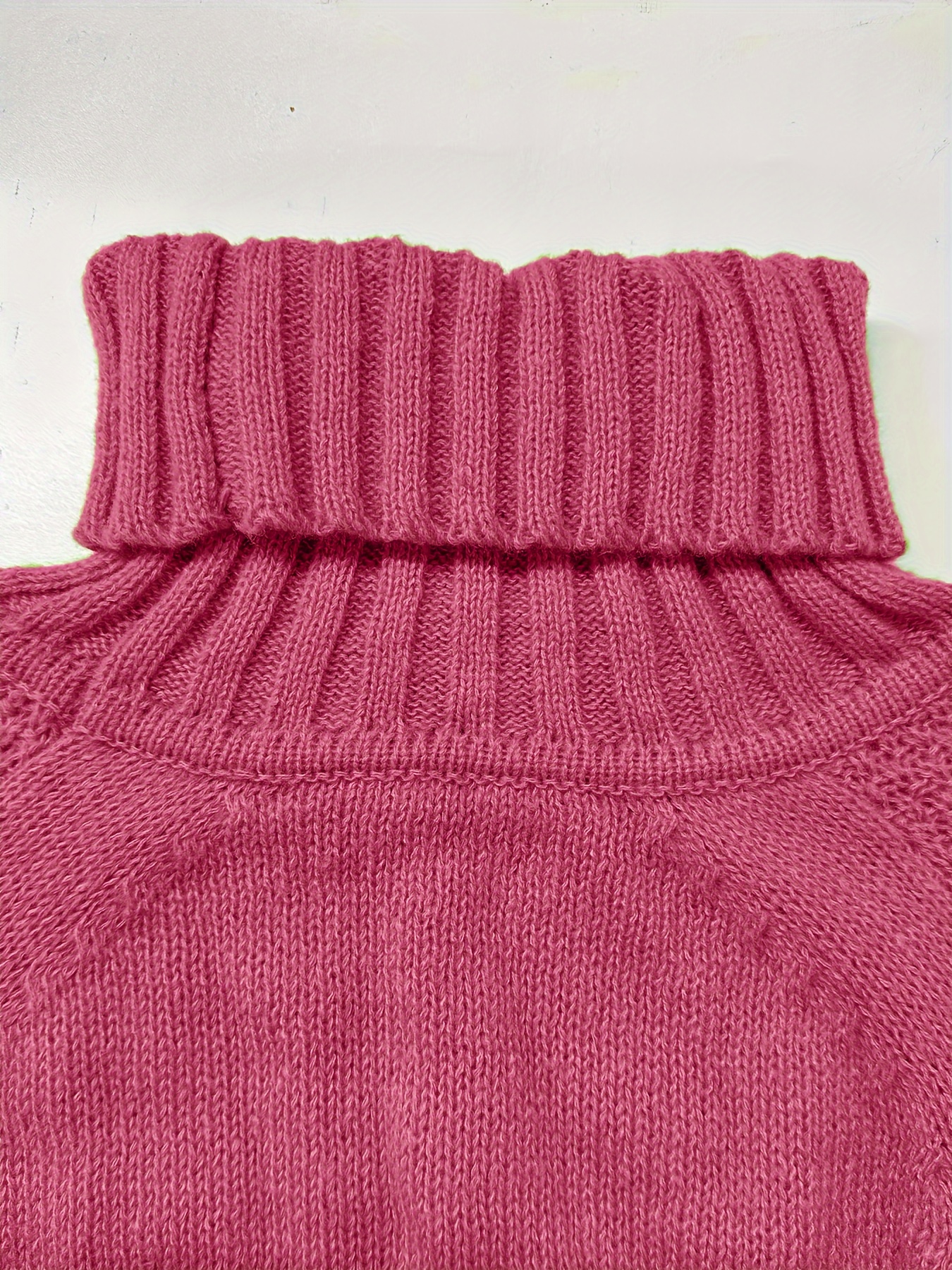 Raglan sleeves mock-neck pink sweater