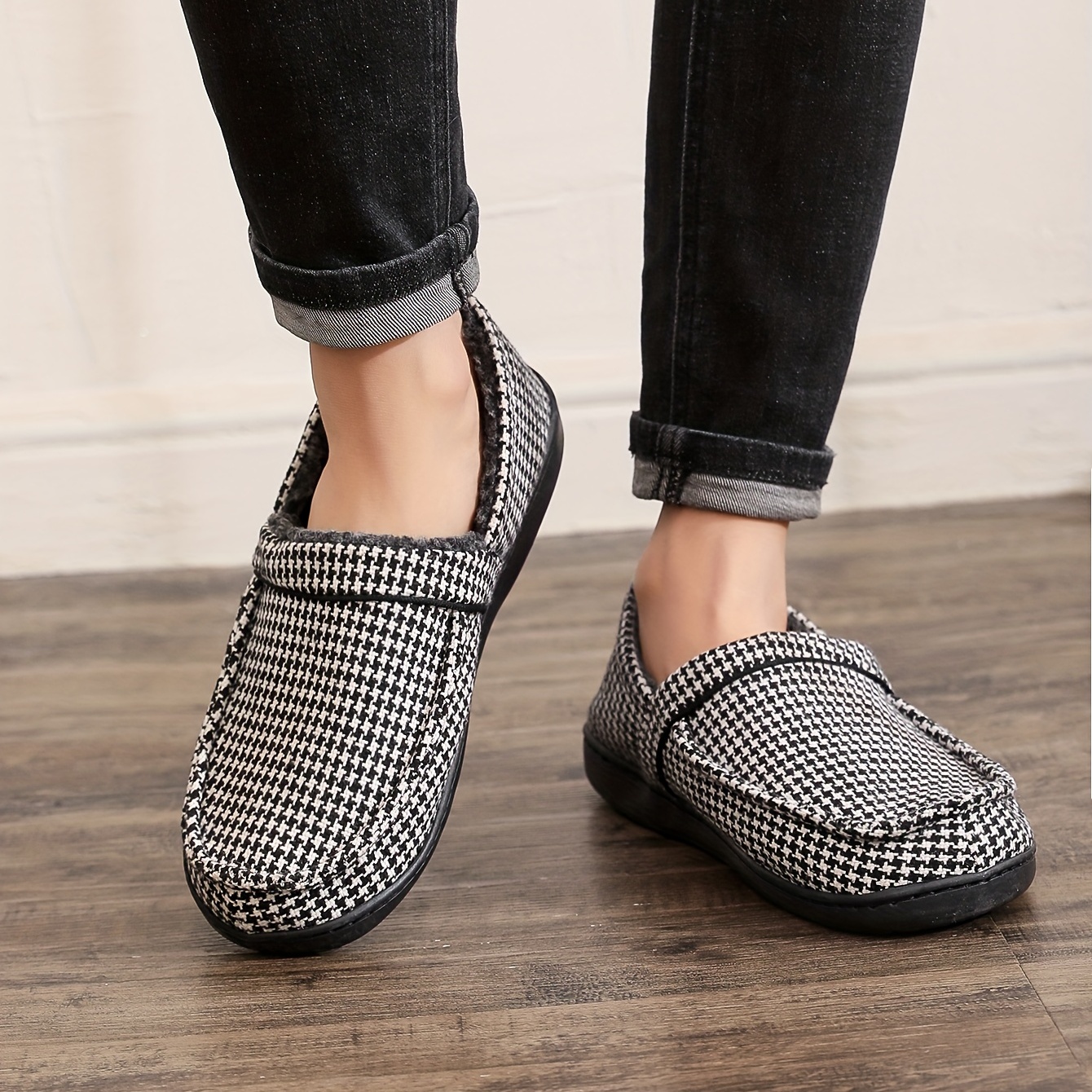 Men's Cozy Anti-Skid House Slippers with Fuzzy Lining
