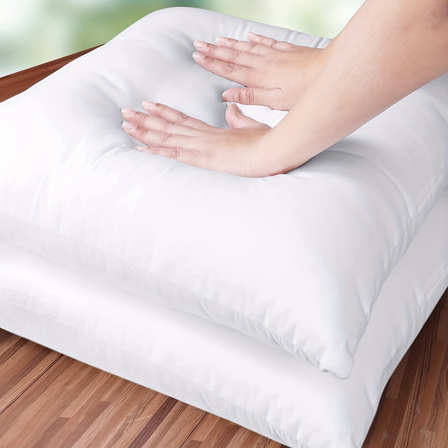 Coussin carré 50x50 avec Housse lavable - Oreiller en microfibre moelleux  et douillet - Circulation optimale de l'air - blanc Décorez votre lit! -  Conforama