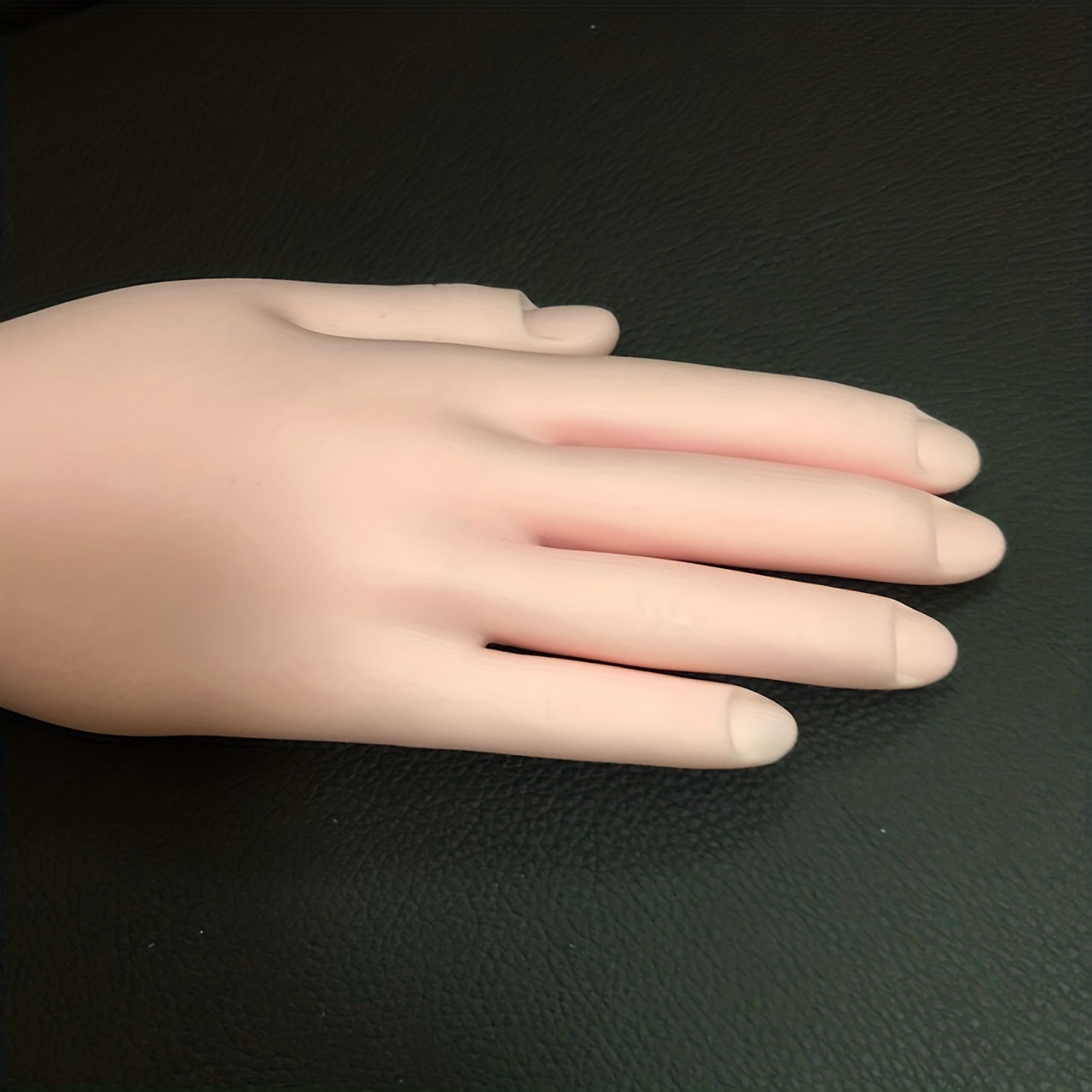 Silicone Practice Hand for Acrylic Nails - Female Nail Trainning