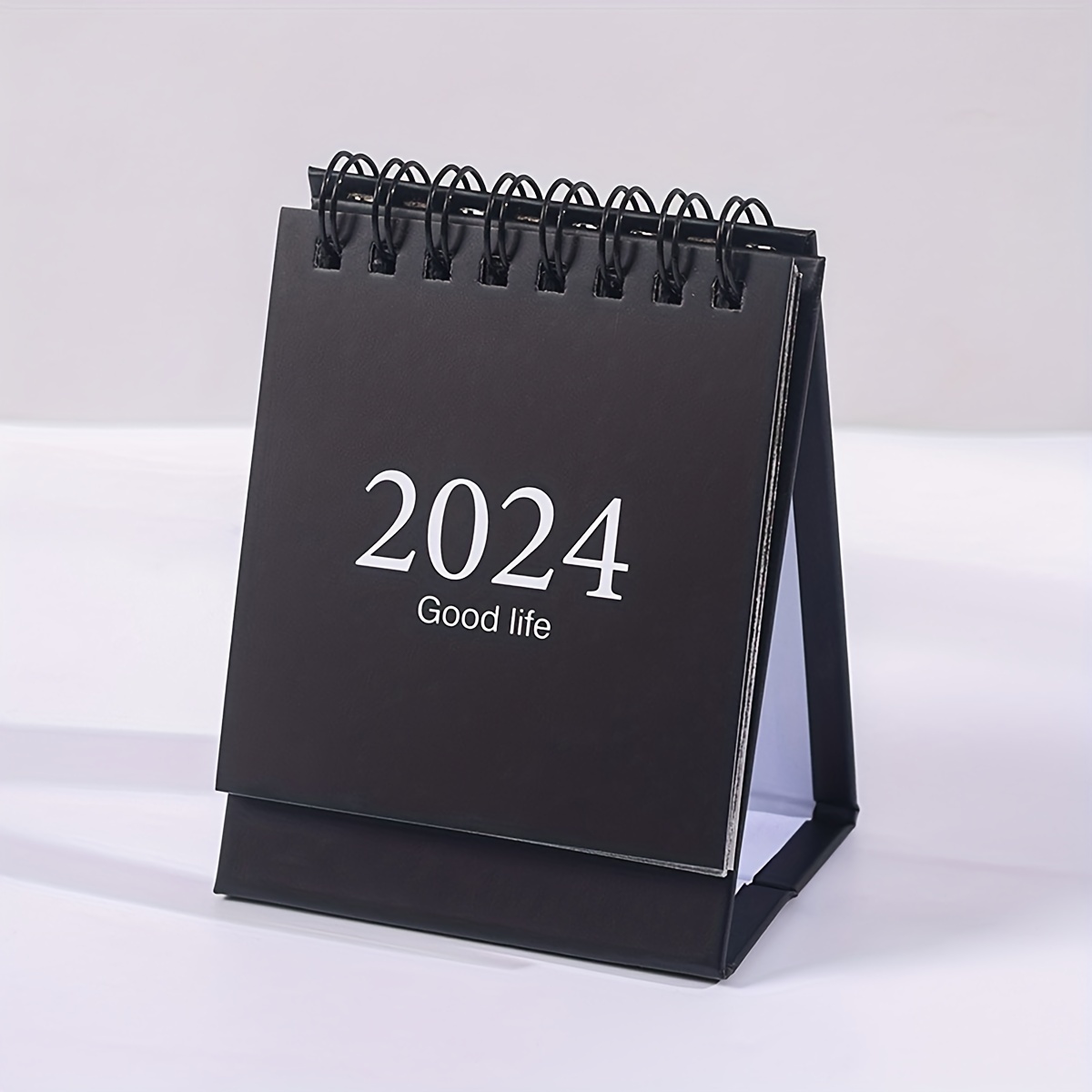 Calendrier 2024 de bureau 20x15 cm à boîtes pour la maison de bureau et de  travail : : Fournitures de bureau