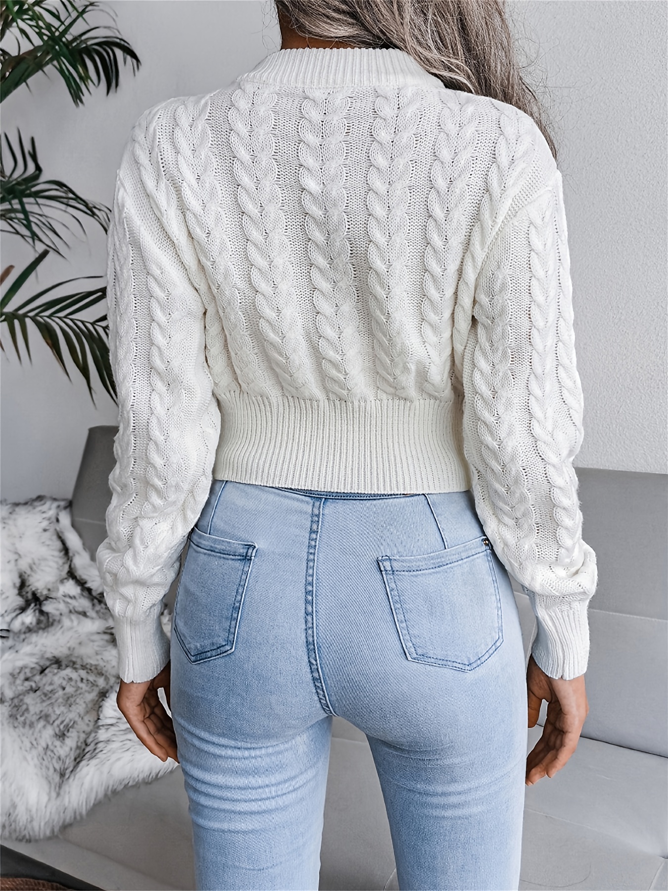 Cable Knit Cropped Sweater