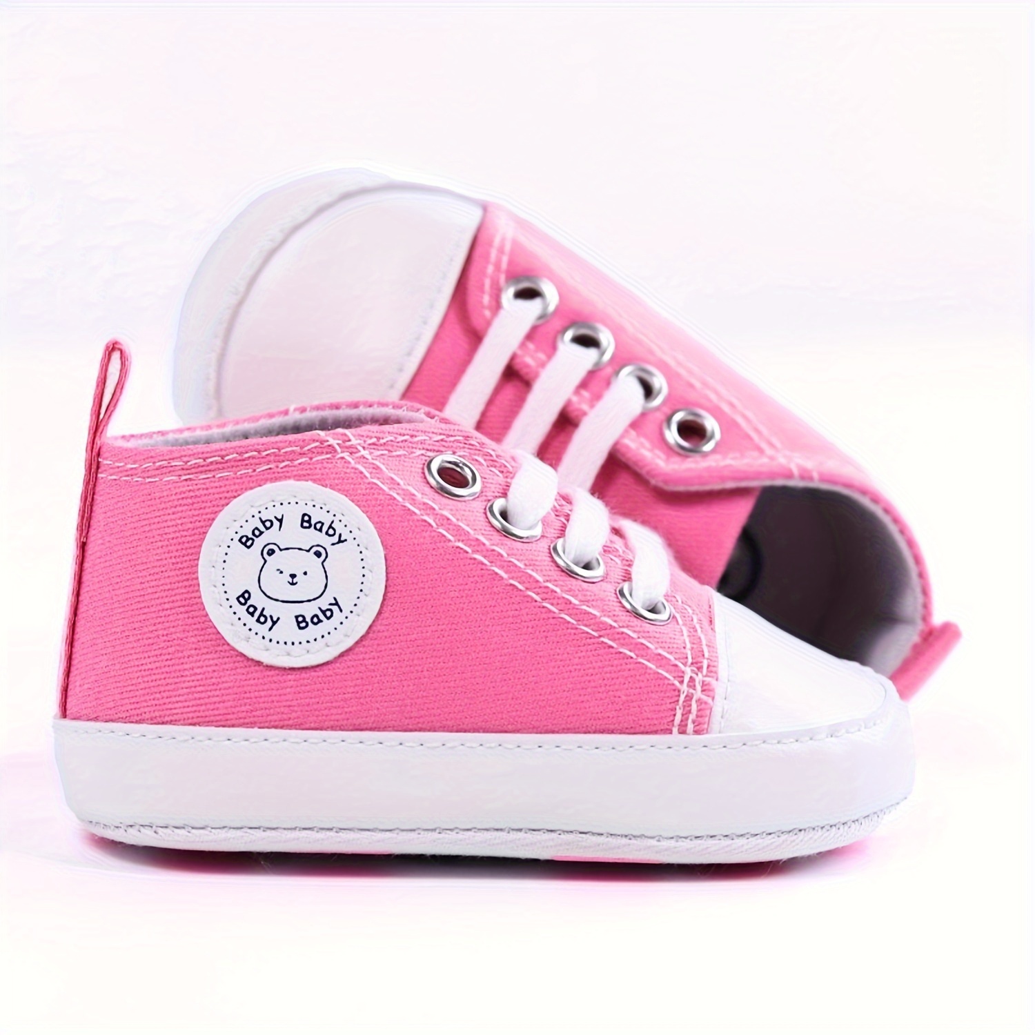 Redú! on Instagram: Las más hermosas zapatillas para bebé 💛 💫Talla 21-23  💫Acogedoras y cómodas 💫 Antideslizantes y duraderas . #zapatos #bebe #niña  #zapatillas