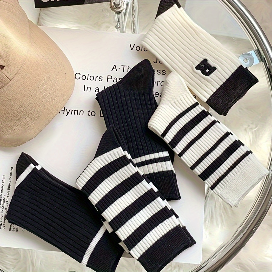 5 Pairs Black & White Unisex Socks, Trendy & Comfy Mid Tube Socks, Women's Stockings & Hosiery
