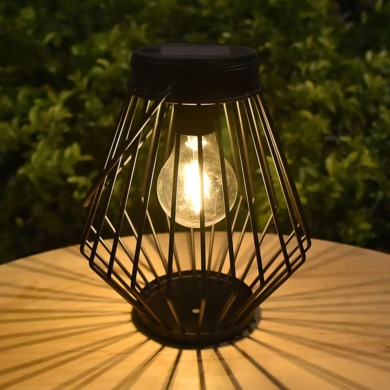 solar powered table lantern