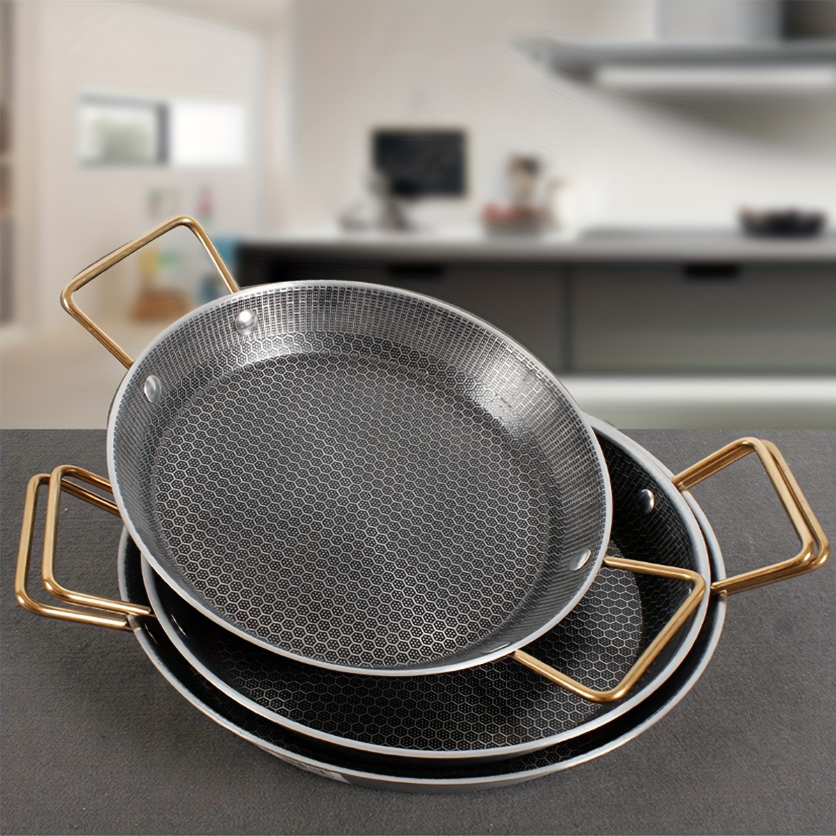 Stainless Steel Honeycomb Non-stick Flat-bottomed Double-eared Shallow Pot,  Seafood Barbecue Risotto Plate, Fried Chicken Plate Frying Pan - Temu  Germany