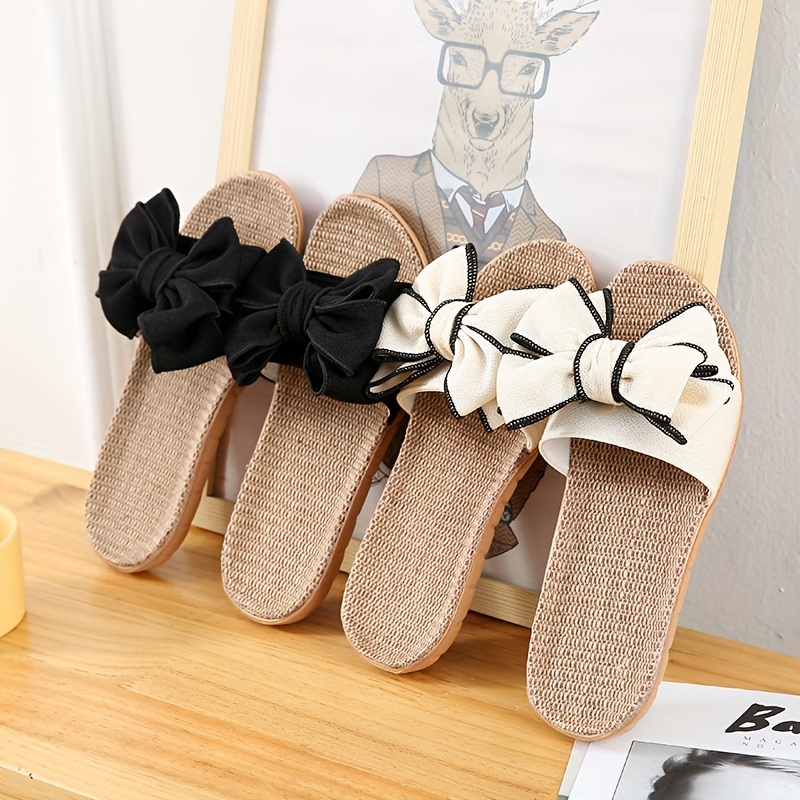 A Pair of Women'S Summer Indoor Slippers with Non-Slip Features, Cute Large Floral Design, And Made of Linen for Home Use., Women Shoes