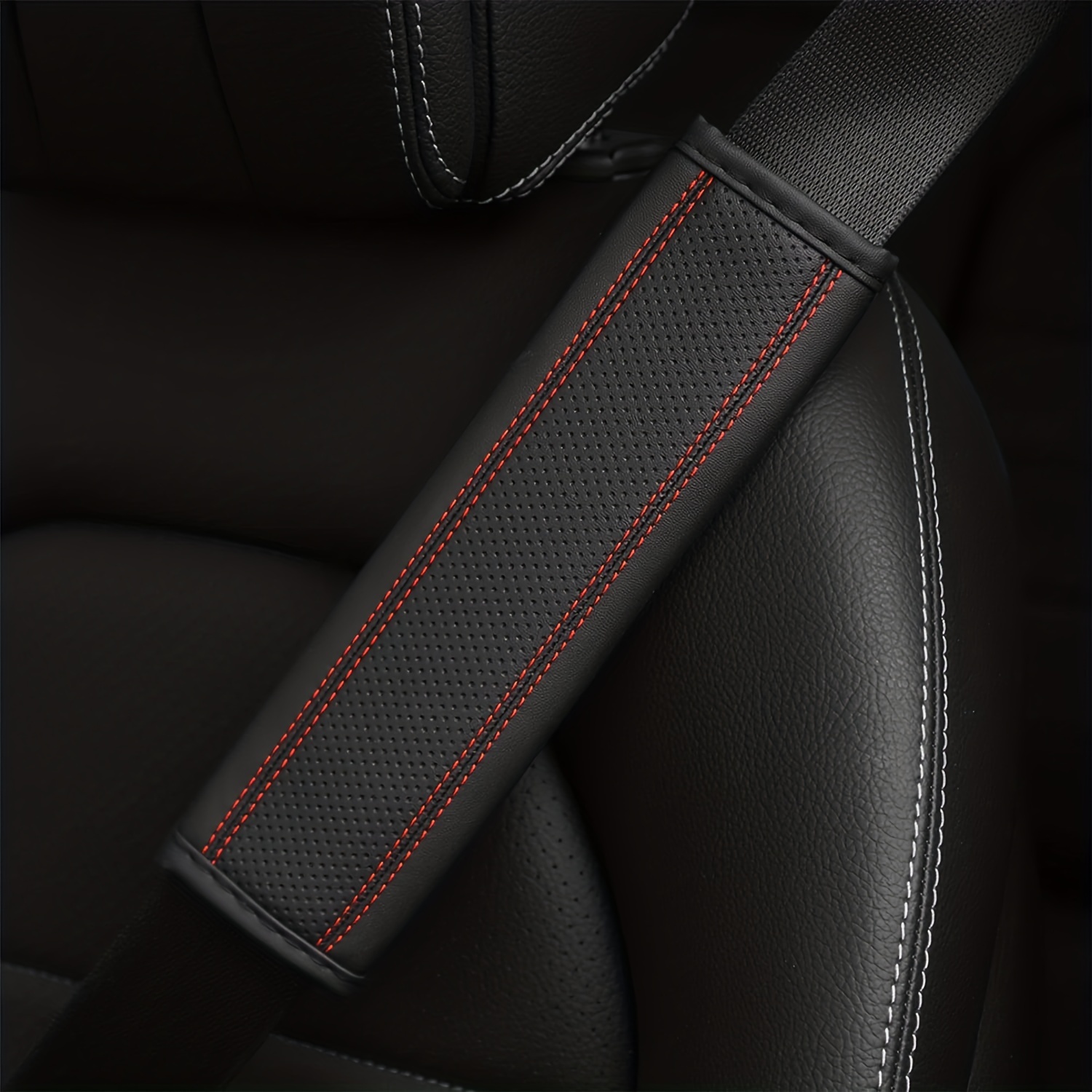Acquista Decorazione con strass brillanti Copri cintura di sicurezza per  auto Spallina traspirante in ecopelle Comodi accessori per auto da guida