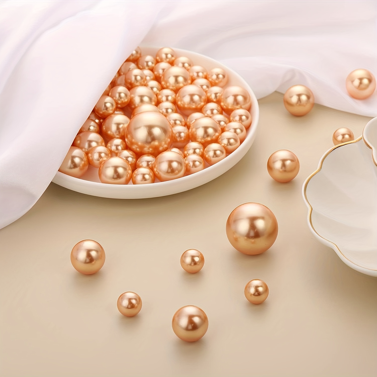 Perles flottantes dorées et blanches - Décorations de vase sans trou  Jumbo/Tailles assorties