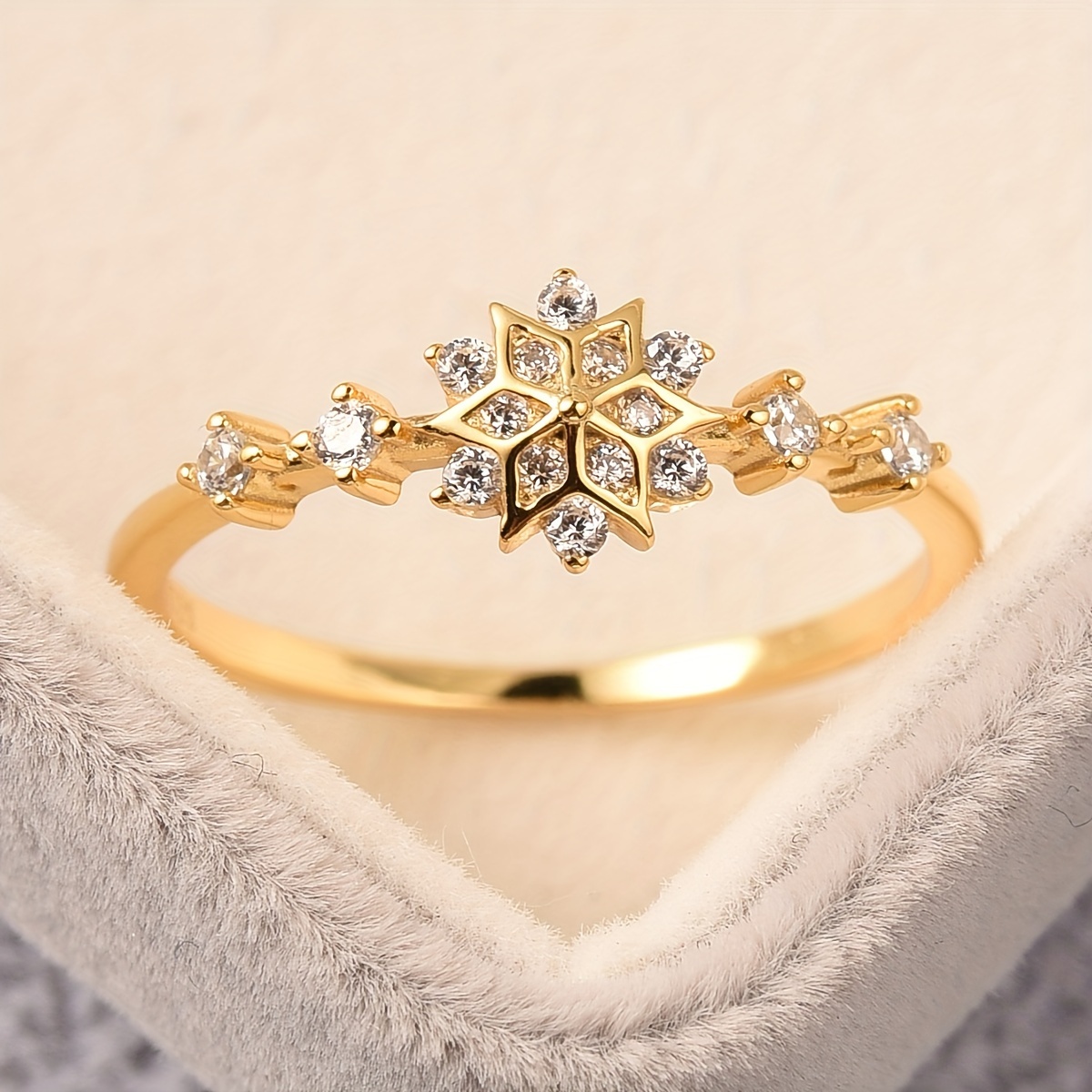 Women's Dazzling Snowflake S925 Sterling Silver Ring