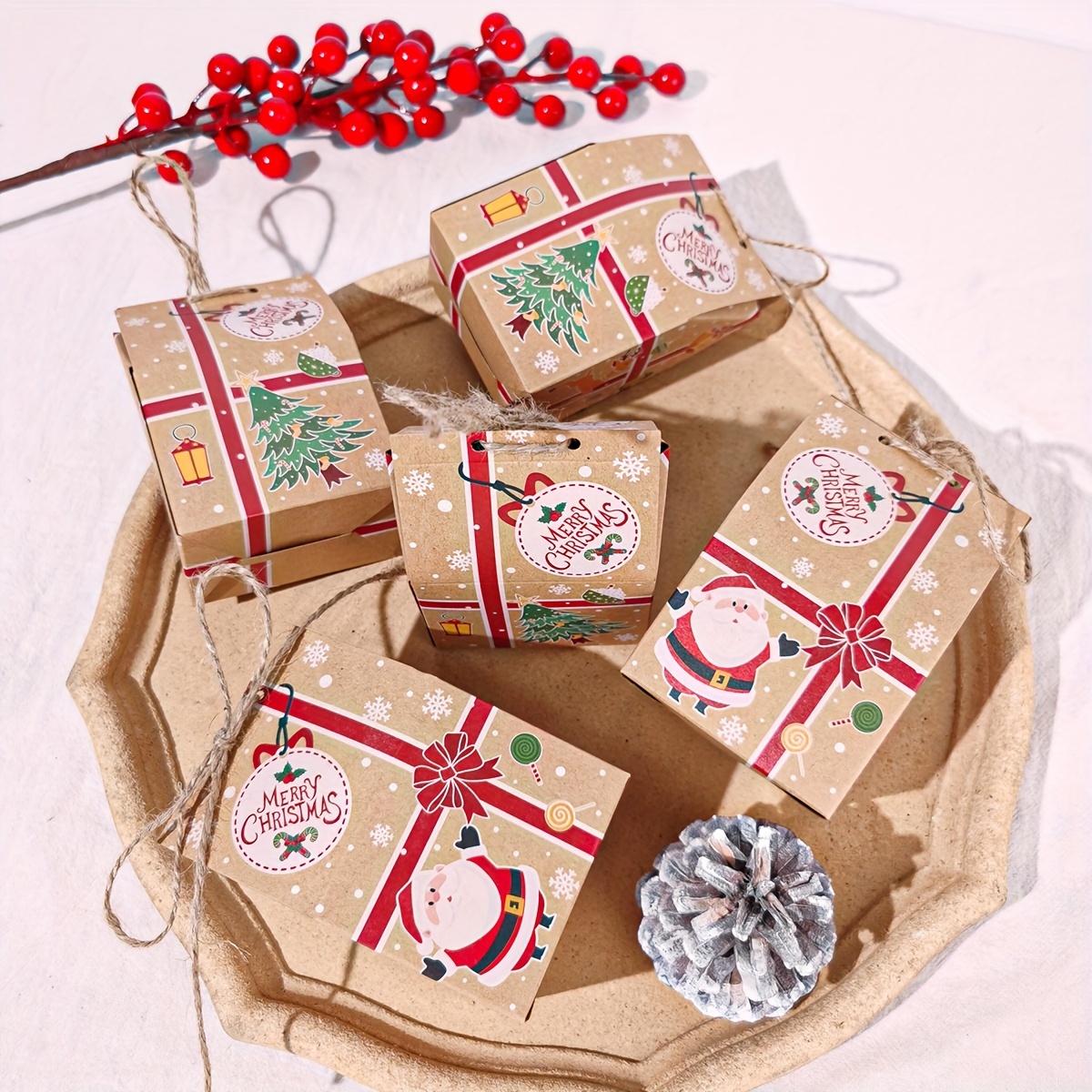 Small christmas store candy boxes