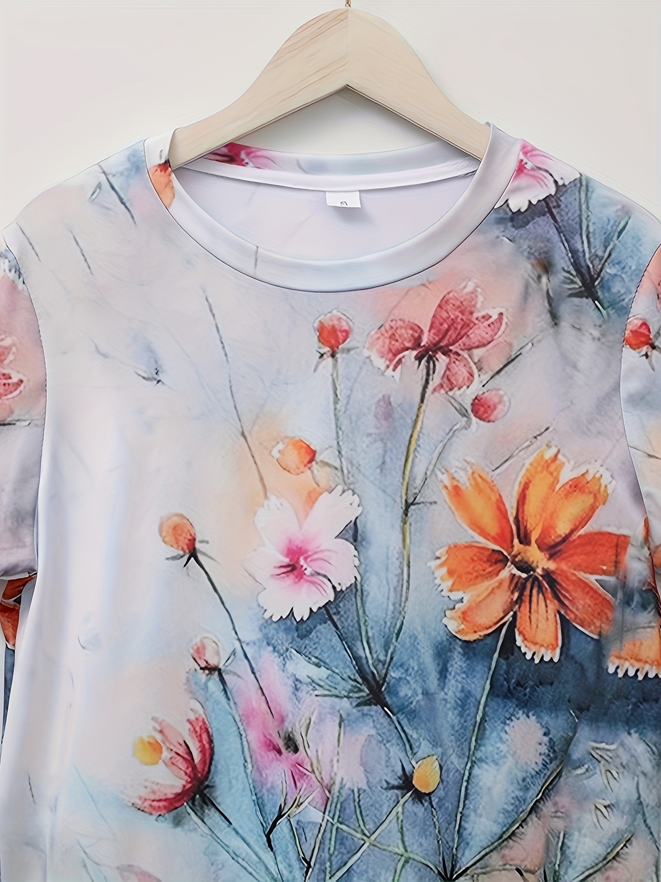 women flower print design' Women's T-Shirt